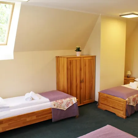 Couette-café Gorski Kuznice 3*